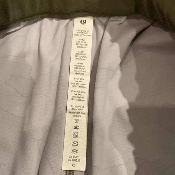 LULULEMON JOGGERS CAMOUFLAGE IN LAVENDER & 3 COLORS OF GREEN - Picture 4 of 12